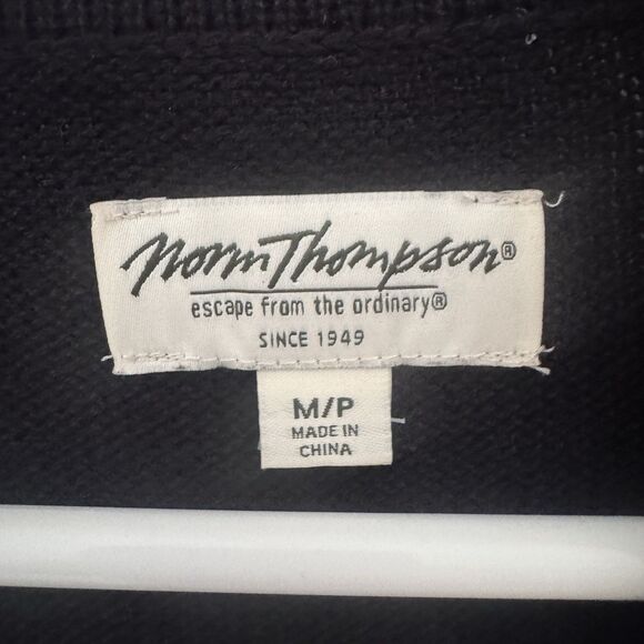 VTG Norm Thompson Knit Cardigan Sweater Christmas Poinsettia Cardinal Med Petite - Picture 4 of 12